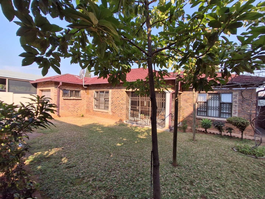 3 Bedroom Property for Sale in Mountain View Gauteng