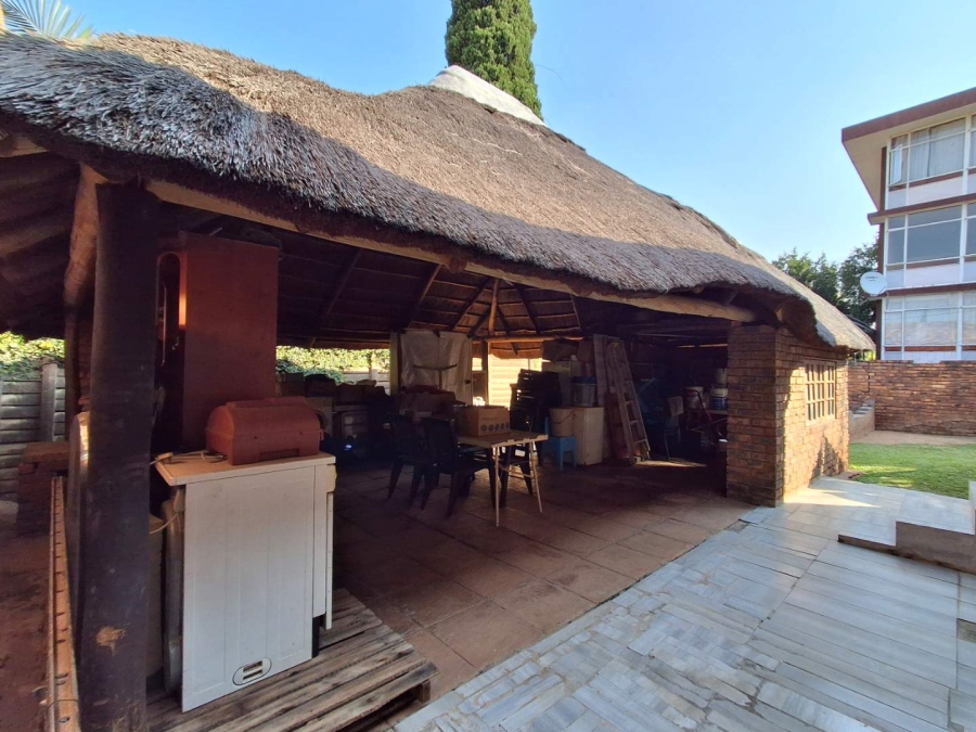 3 Bedroom Property for Sale in Mountain View Gauteng