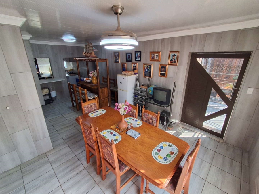 3 Bedroom Property for Sale in Mountain View Gauteng