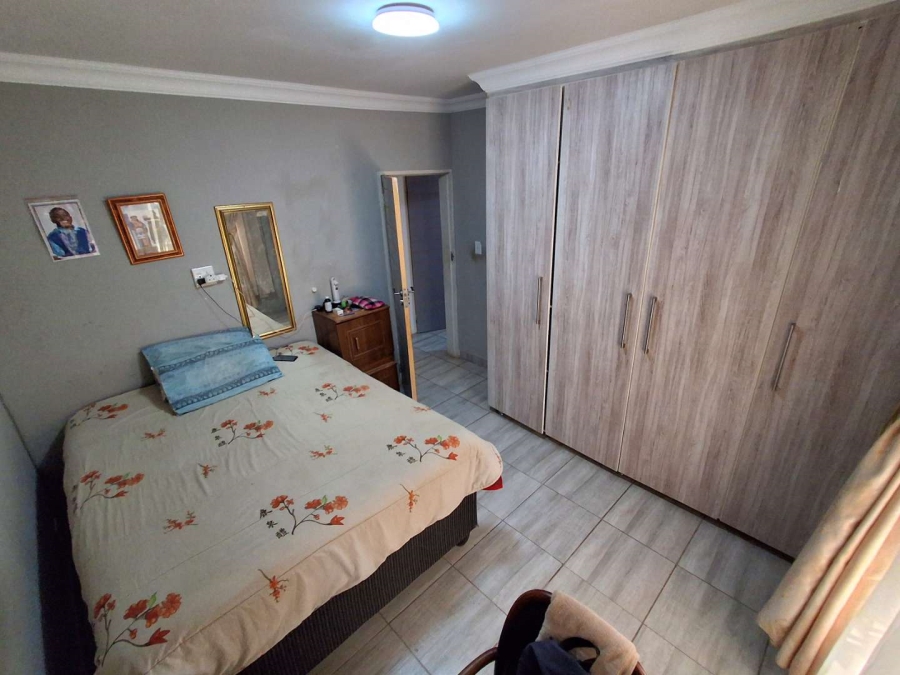 3 Bedroom Property for Sale in Mountain View Gauteng