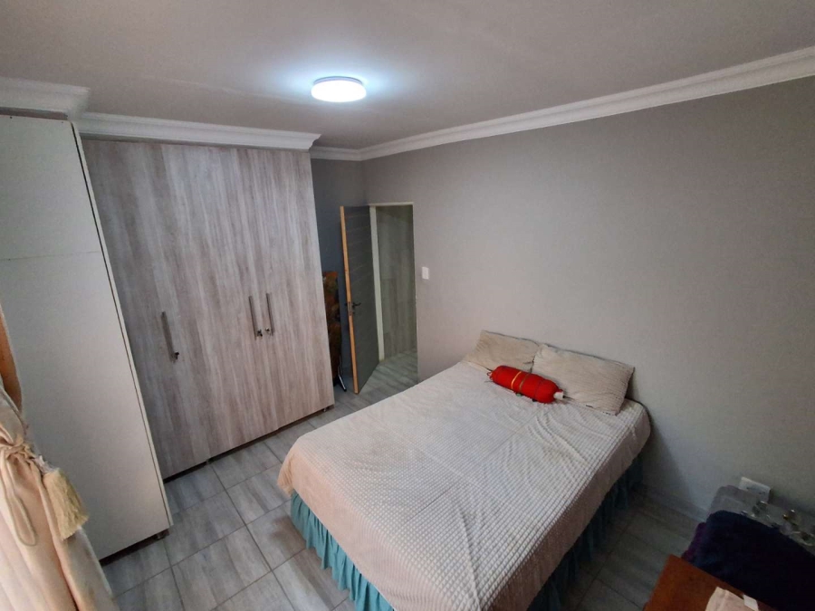 3 Bedroom Property for Sale in Mountain View Gauteng