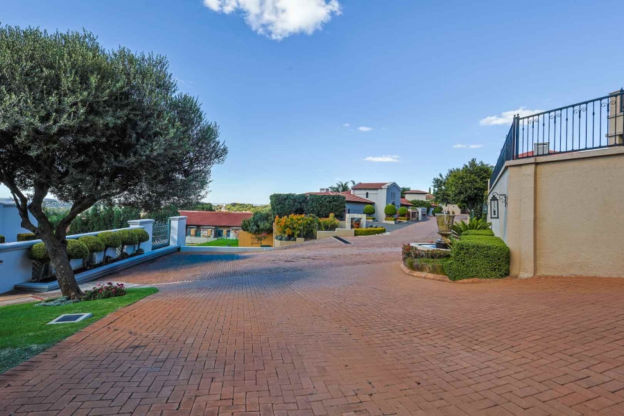 3 Bedroom Property for Sale in Waterkloof Ridge Gauteng