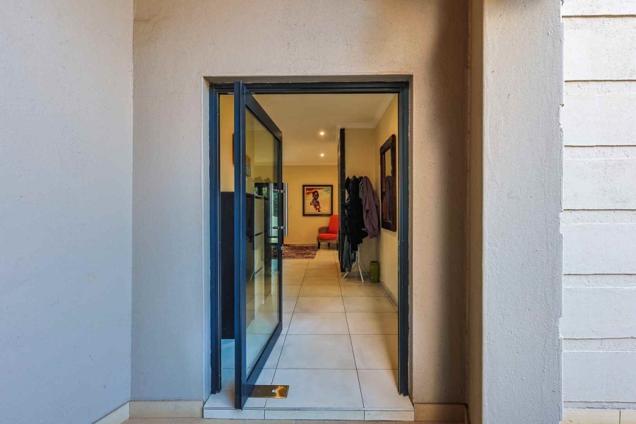 3 Bedroom Property for Sale in Waterkloof Ridge Gauteng