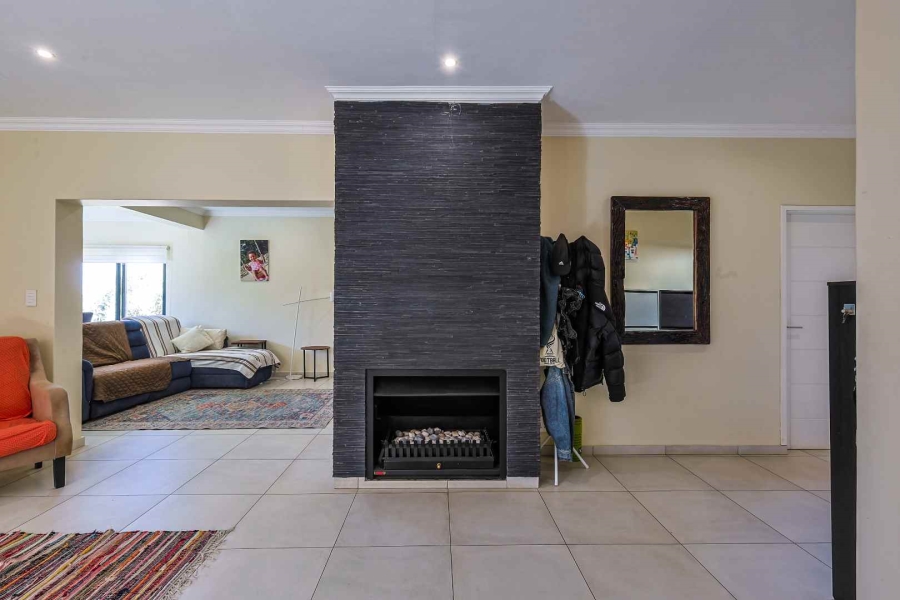 3 Bedroom Property for Sale in Waterkloof Ridge Gauteng