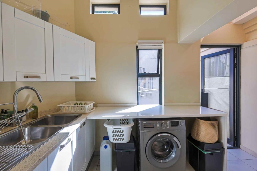 3 Bedroom Property for Sale in Waterkloof Ridge Gauteng