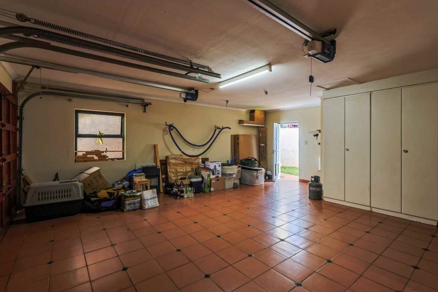 3 Bedroom Property for Sale in Waterkloof Ridge Gauteng