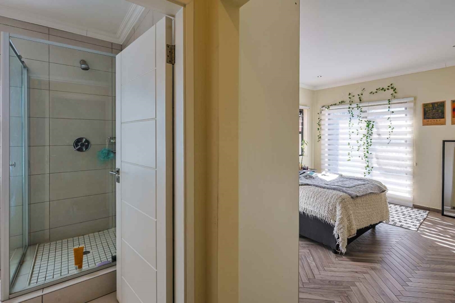 3 Bedroom Property for Sale in Waterkloof Ridge Gauteng