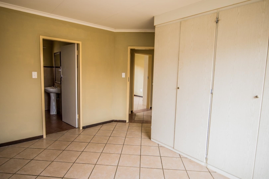 3 Bedroom Property for Sale in Mooikloof Ridge Gauteng
