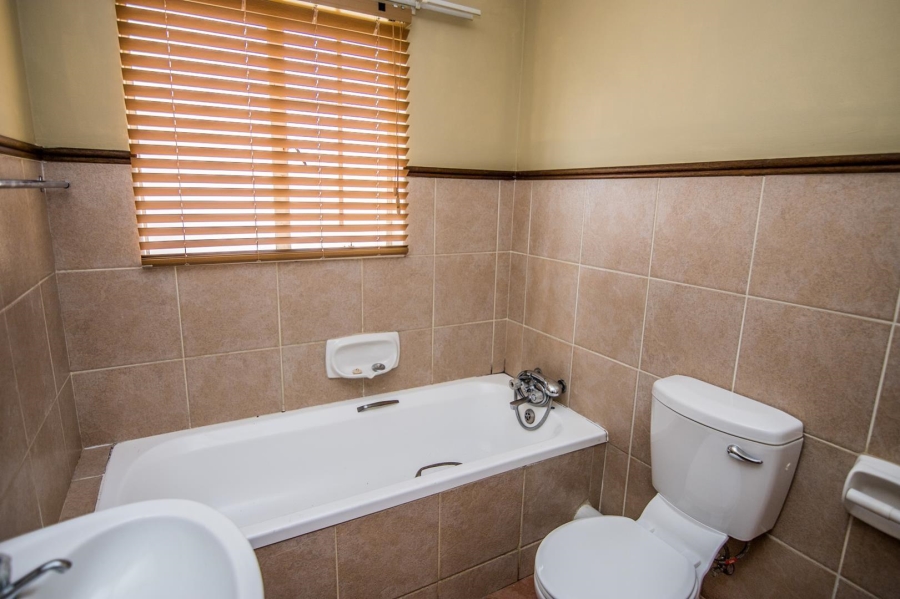3 Bedroom Property for Sale in Mooikloof Ridge Gauteng