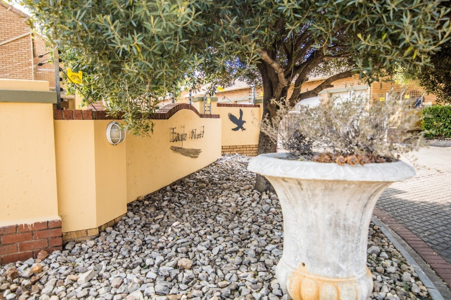 3 Bedroom Property for Sale in Mooikloof Ridge Gauteng