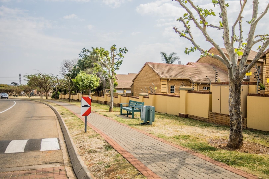 3 Bedroom Property for Sale in Mooikloof Ridge Gauteng