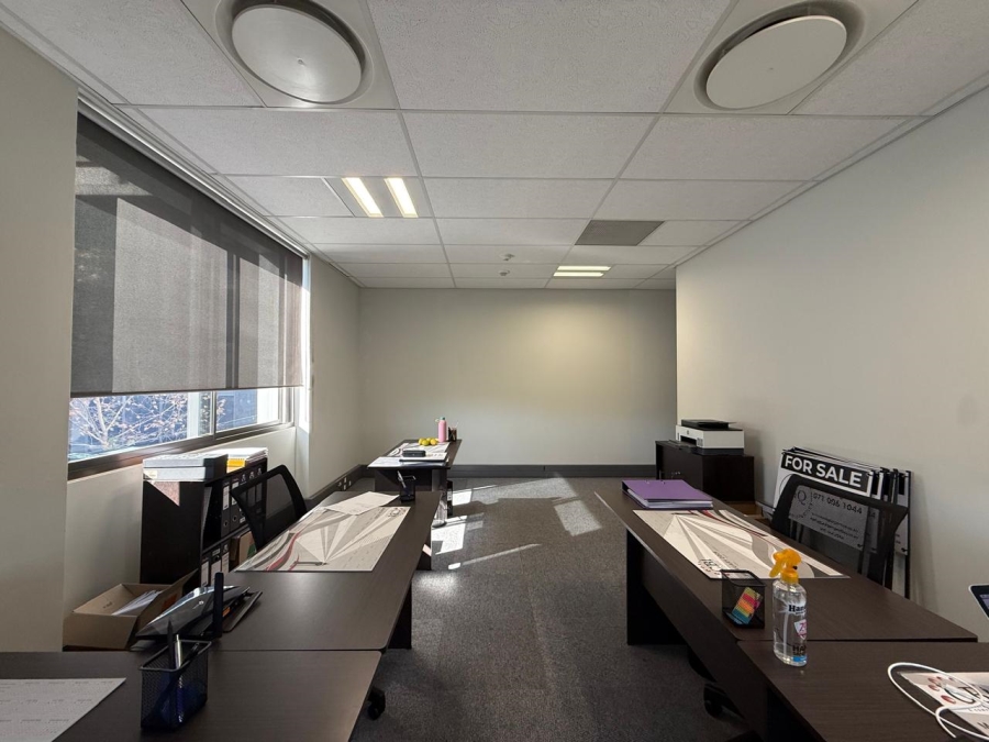 To Let Commercial Property for Rent in Magaliessig Gauteng
