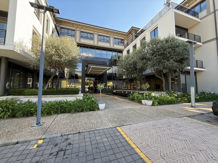 To Let Commercial Property for Rent in Magaliessig Gauteng