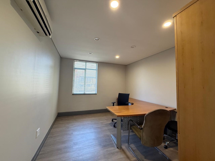 To Let Commercial Property for Rent in Dunkeld Gauteng
