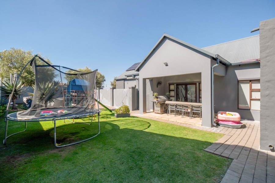 3 Bedroom Property for Sale in Midstream Estate Gauteng
