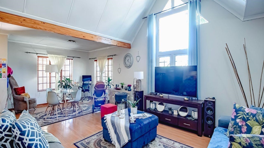 4 Bedroom Property for Sale in Ninapark Gauteng