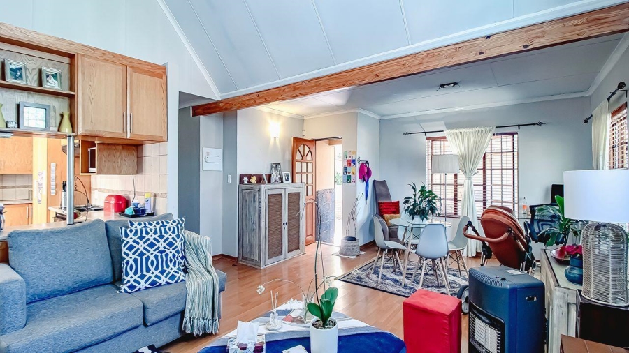4 Bedroom Property for Sale in Ninapark Gauteng