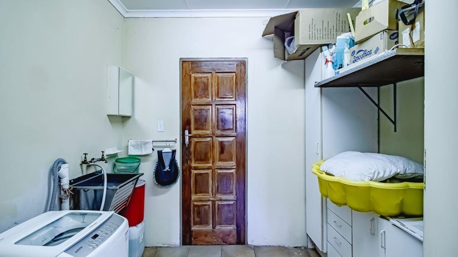 4 Bedroom Property for Sale in Ninapark Gauteng