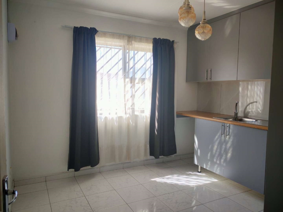 To Let 2 Bedroom Property for Rent in Lenasia Ext 1 Gauteng