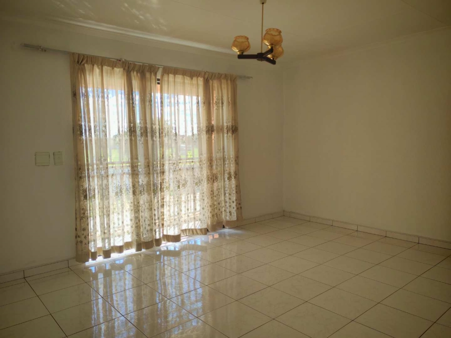 To Let 2 Bedroom Property for Rent in Lenasia Ext 1 Gauteng