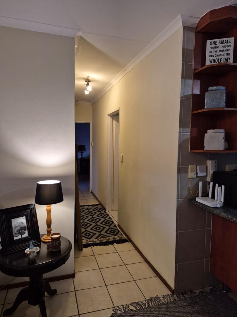 2 Bedroom Property for Sale in Glenvista Gauteng