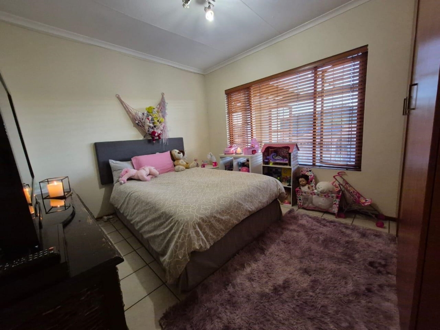 2 Bedroom Property for Sale in Glenvista Gauteng