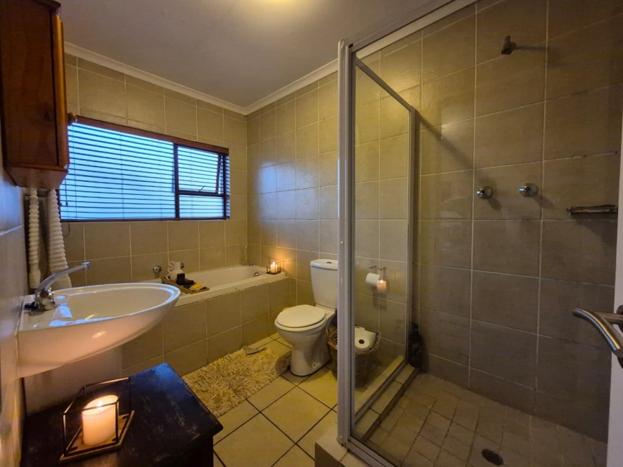 2 Bedroom Property for Sale in Glenvista Gauteng