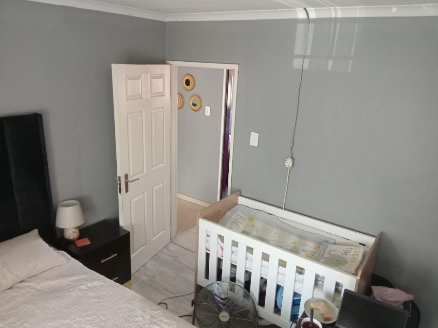 2 Bedroom Property for Sale in Albemarle Gauteng