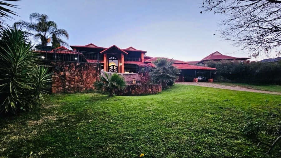 4 Bedroom Property for Sale in Zwavelpoort Gauteng
