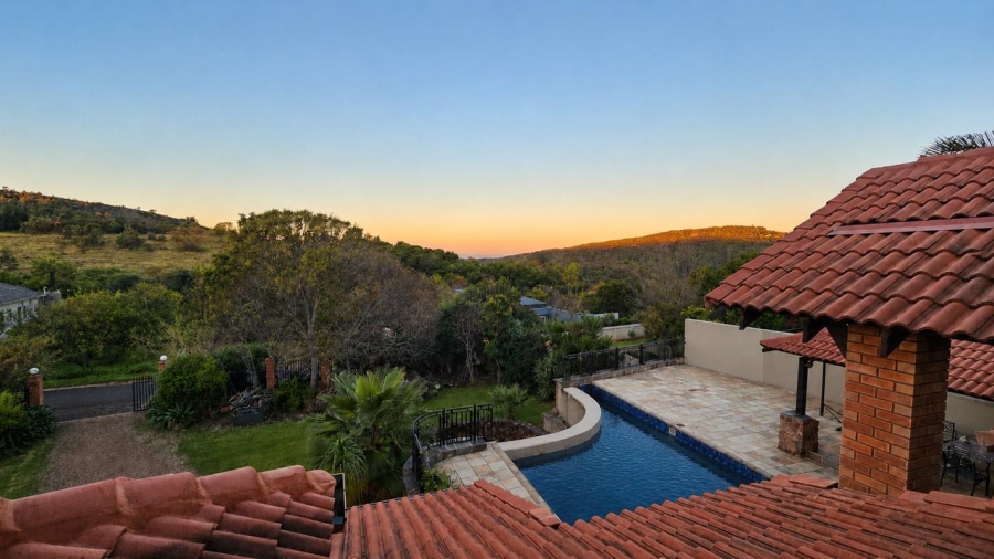5 Bedroom Property for Sale in Zwavelpoort Gauteng