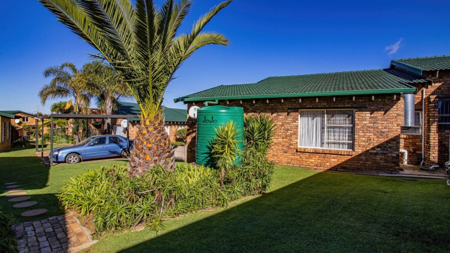 2 Bedroom Property for Sale in Mindalore Gauteng