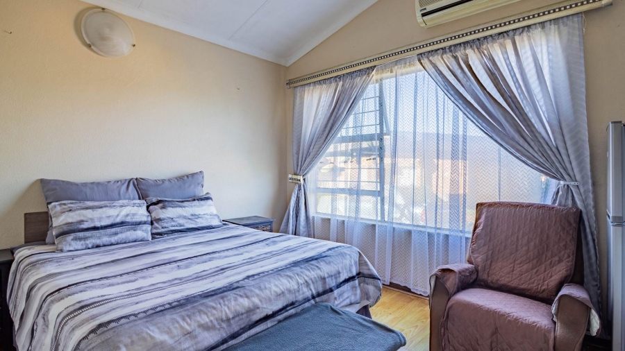 2 Bedroom Property for Sale in Mindalore Gauteng