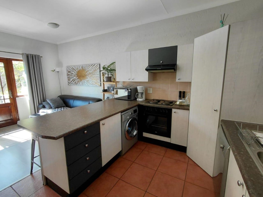 To Let 1 Bedroom Property for Rent in Paulshof Gauteng