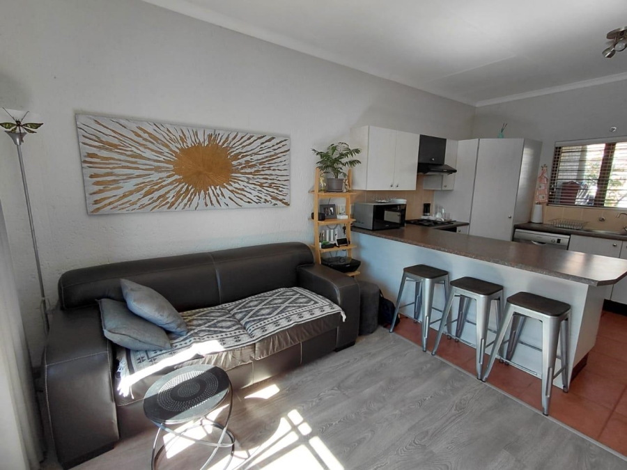 To Let 1 Bedroom Property for Rent in Paulshof Gauteng