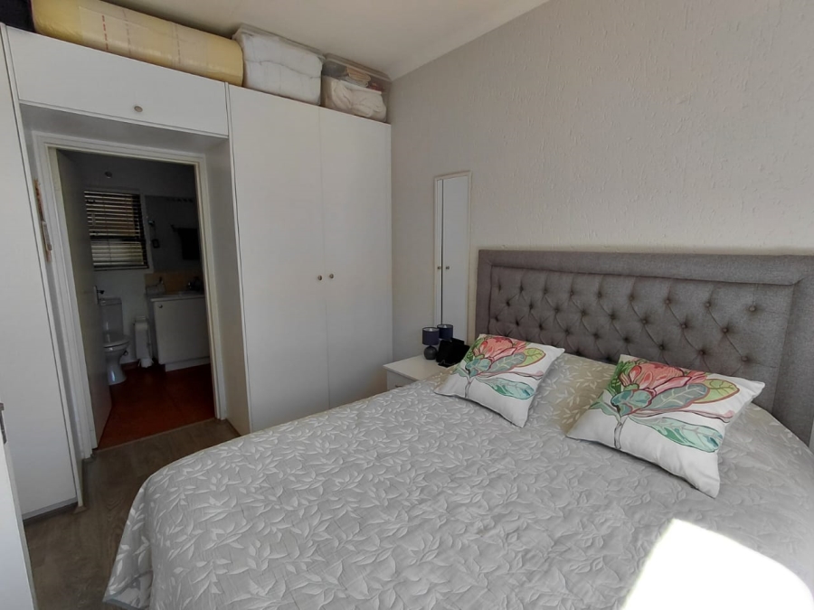 To Let 1 Bedroom Property for Rent in Paulshof Gauteng
