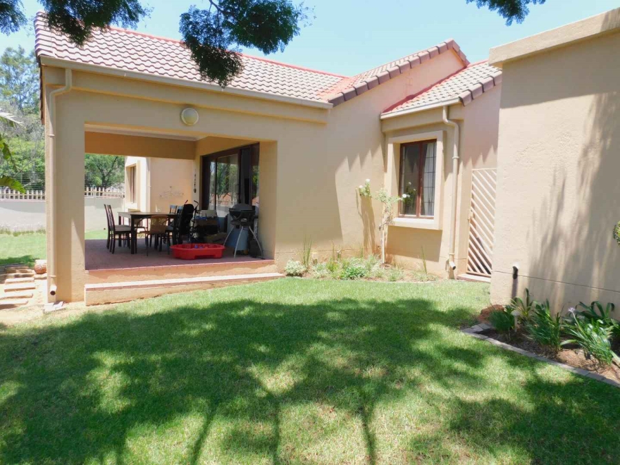3 Bedroom Property for Sale in Douglasdale Gauteng