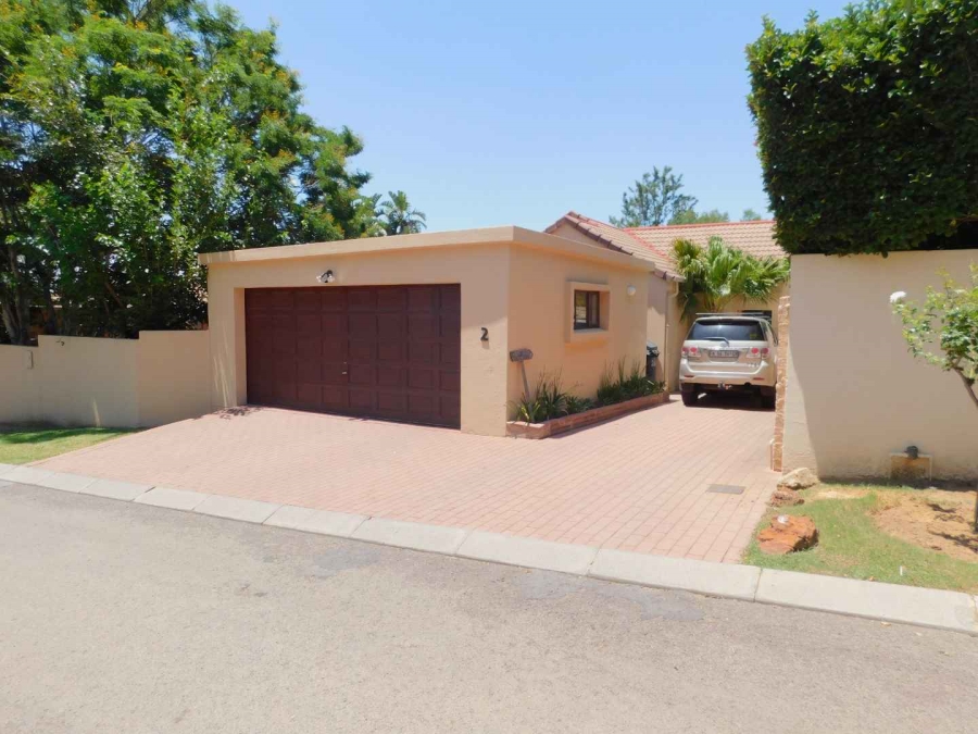 3 Bedroom Property for Sale in Douglasdale Gauteng