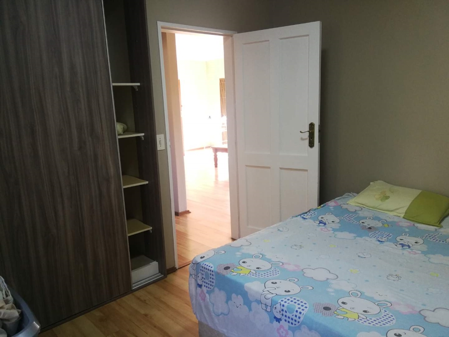 To Let 2 Bedroom Property for Rent in Sandown Gauteng