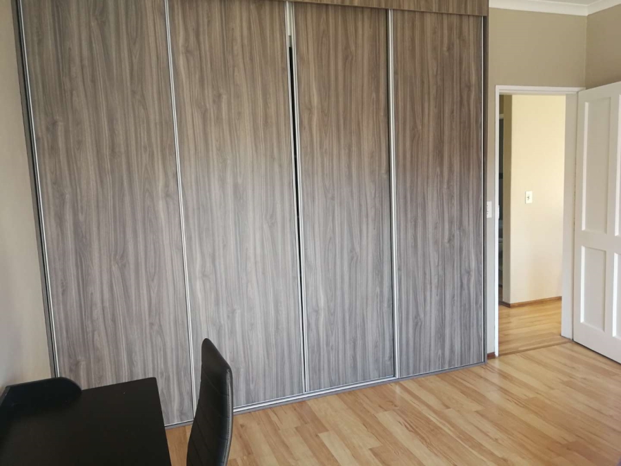 To Let 2 Bedroom Property for Rent in Sandown Gauteng