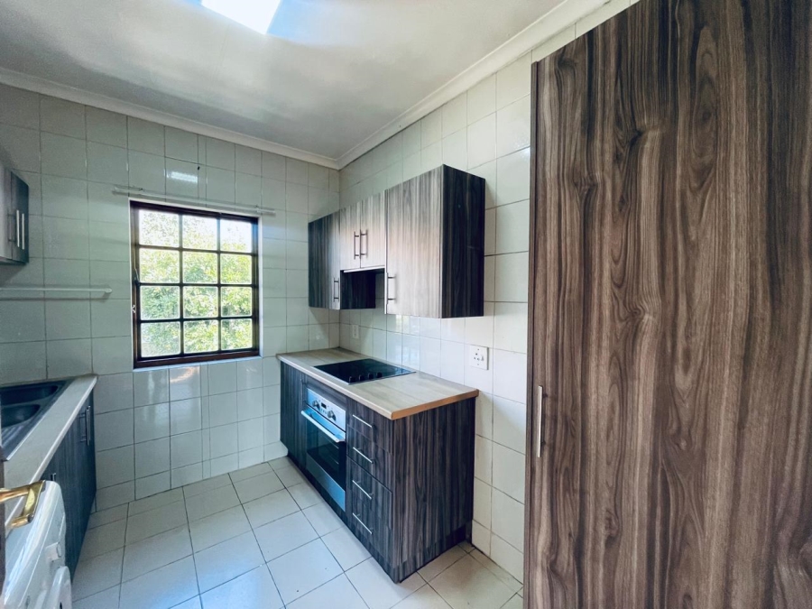 To Let 2 Bedroom Property for Rent in Sandown Gauteng