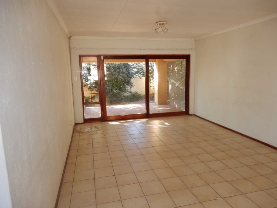 2 Bedroom Property for Sale in Douglasdale Gauteng