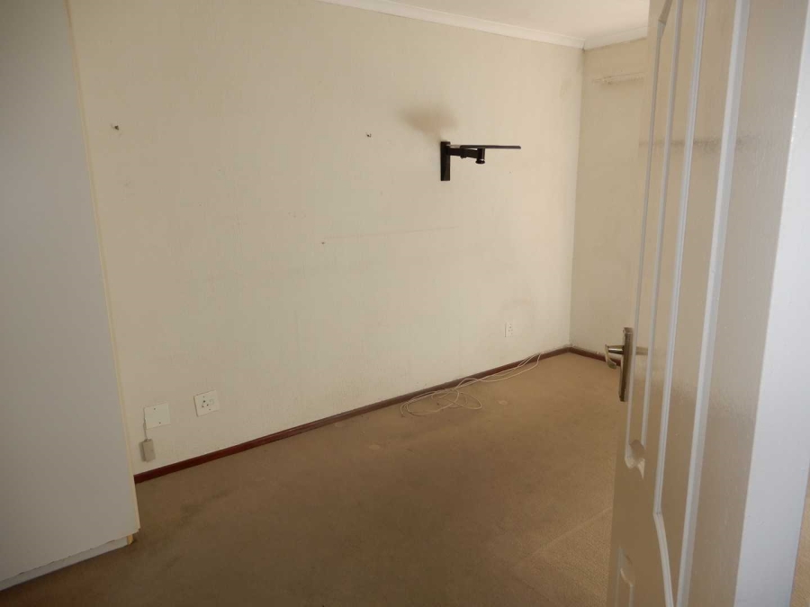 2 Bedroom Property for Sale in Douglasdale Gauteng
