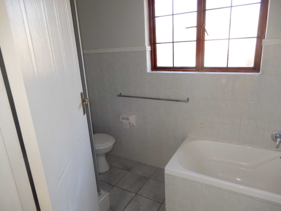 2 Bedroom Property for Sale in Douglasdale Gauteng
