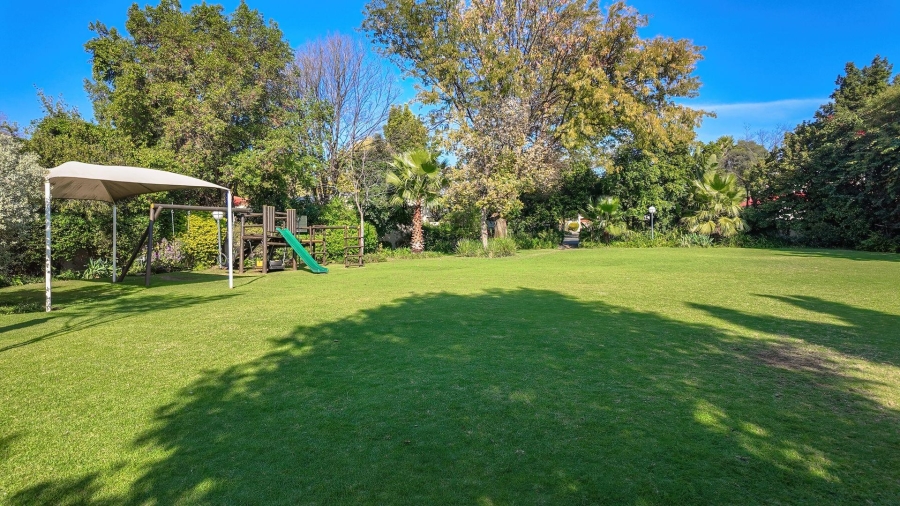 2 Bedroom Property for Sale in Douglasdale Gauteng
