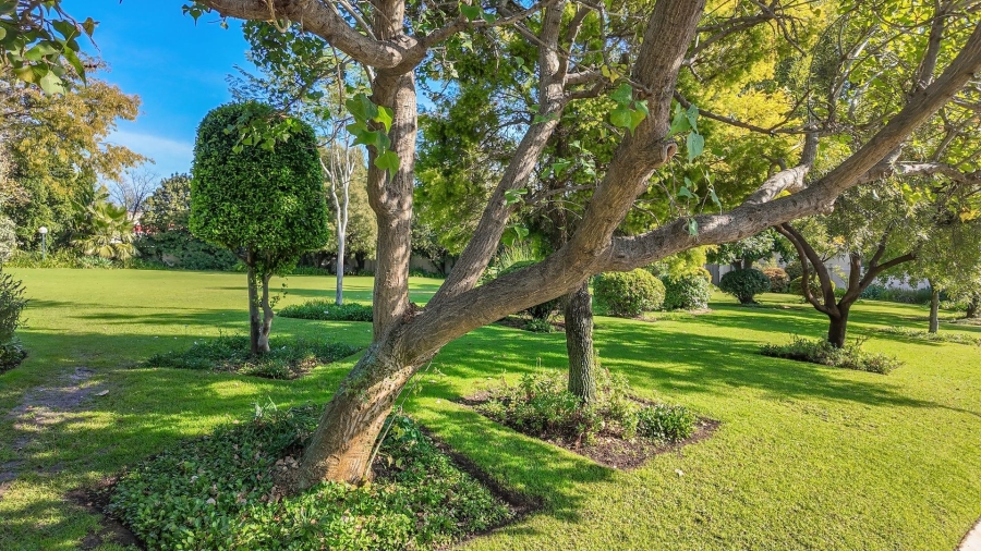2 Bedroom Property for Sale in Douglasdale Gauteng
