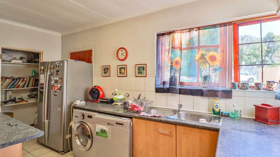 2 Bedroom Property for Sale in Douglasdale Gauteng