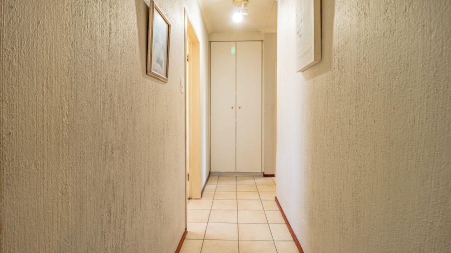 2 Bedroom Property for Sale in Douglasdale Gauteng