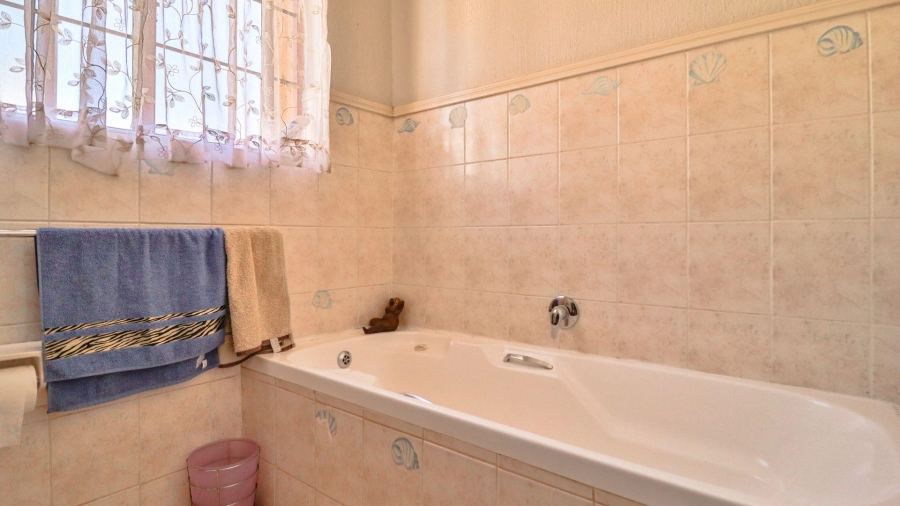 2 Bedroom Property for Sale in Douglasdale Gauteng
