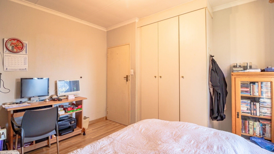 2 Bedroom Property for Sale in Douglasdale Gauteng