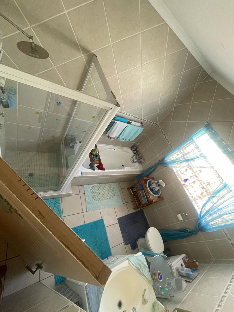 3 Bedroom Property for Sale in Glen Marais Gauteng